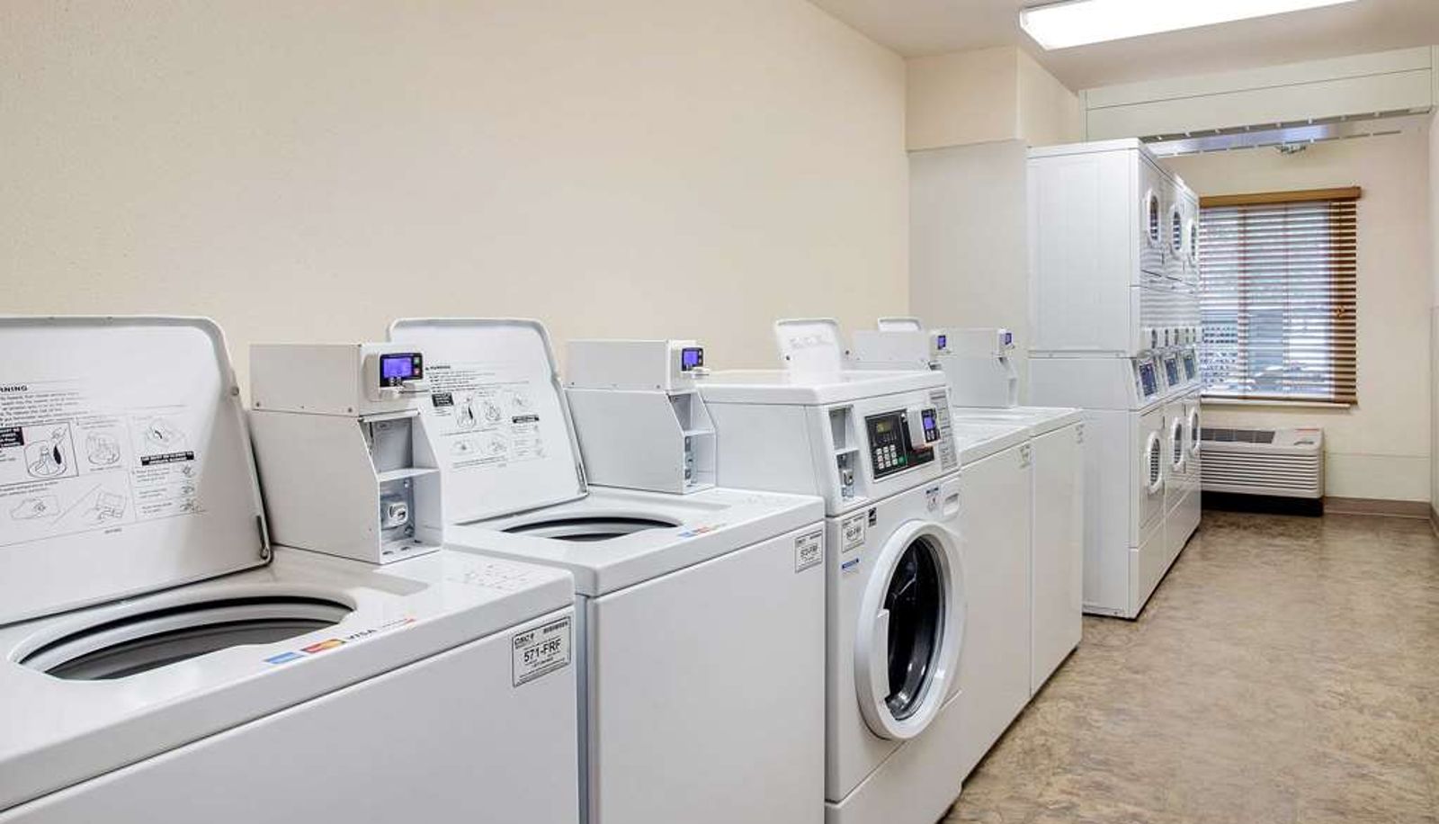 Innenbreich - WoodSpring Suites Asheville - Biltmore West