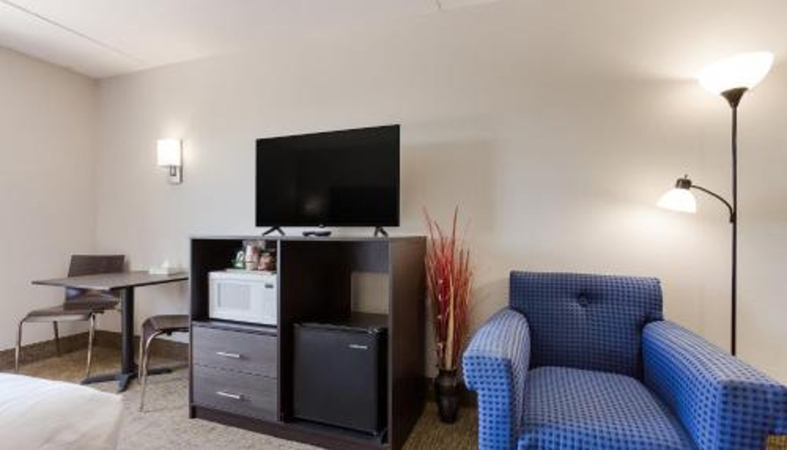 Info - Brick House Rodeway Inn Branson