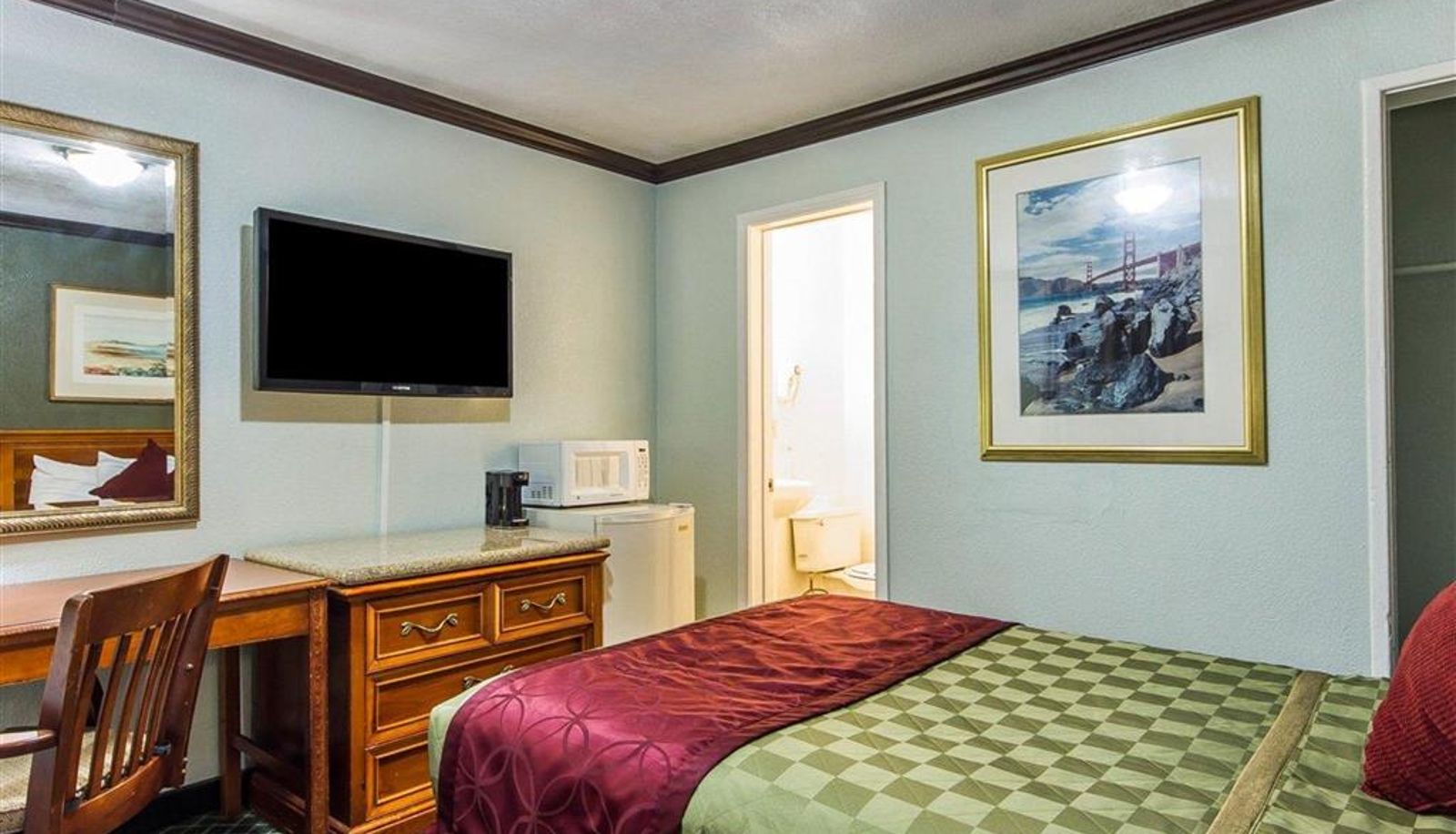 Camera - Rodeway Inn Chico University Area