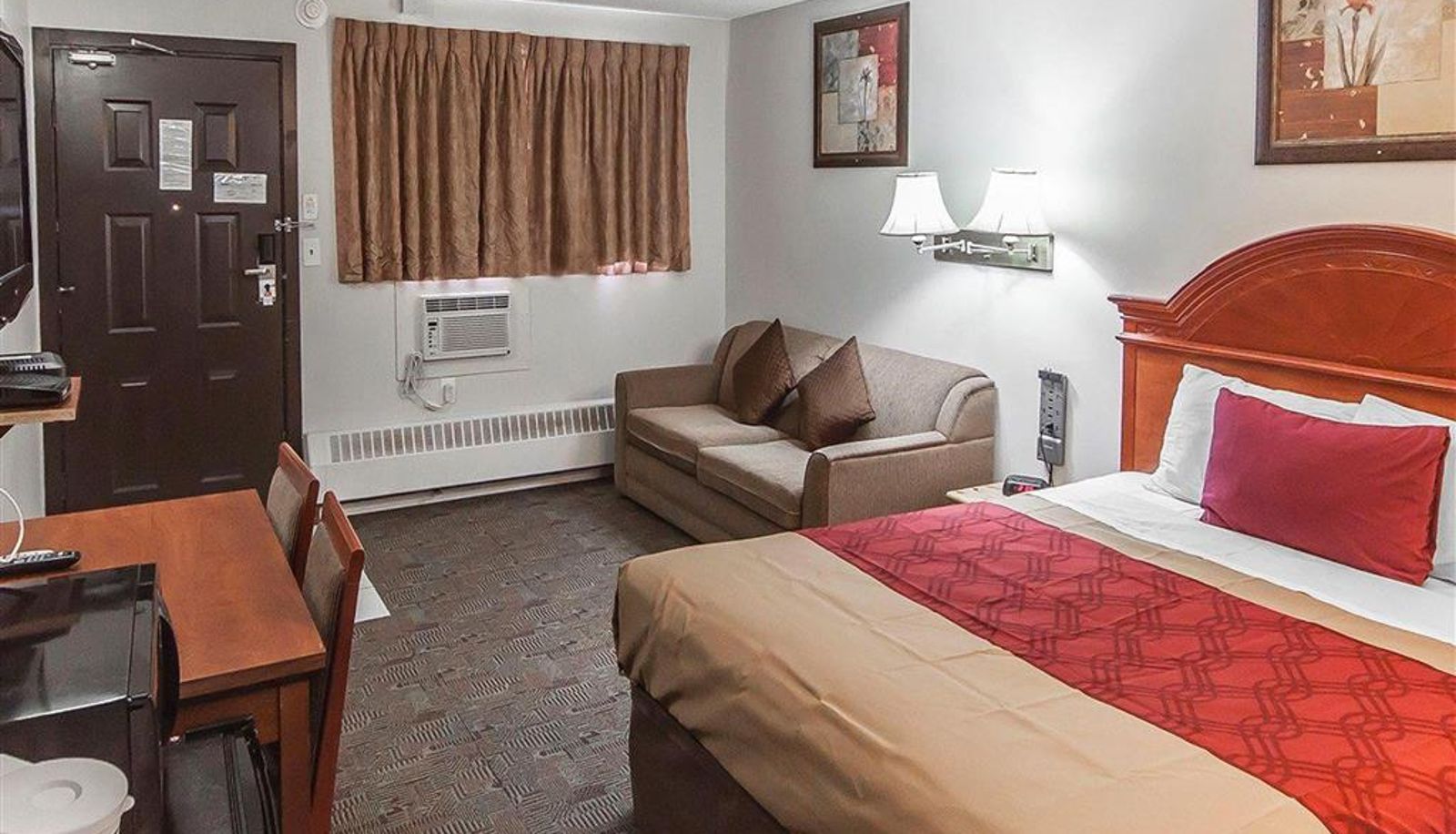 Pokój - Econo Lodge Inn & Suites