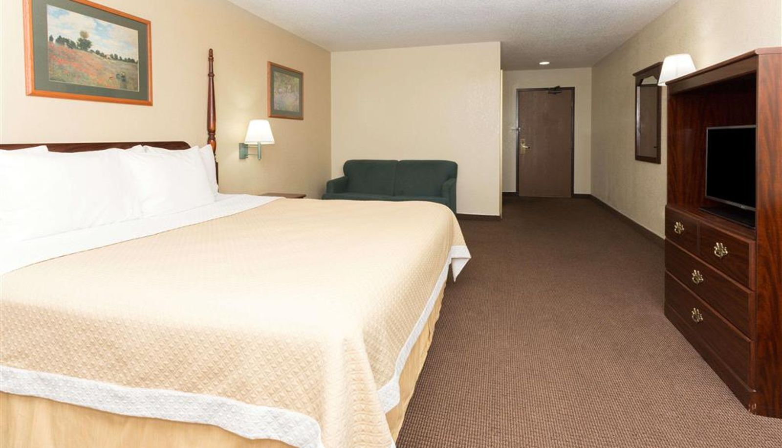 Room - Days Inn by Wyndham Colorado Springs Airport
