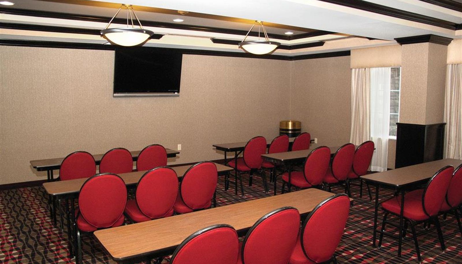 Conference room - La Quinta Inn & Suites by Wyndham Conway