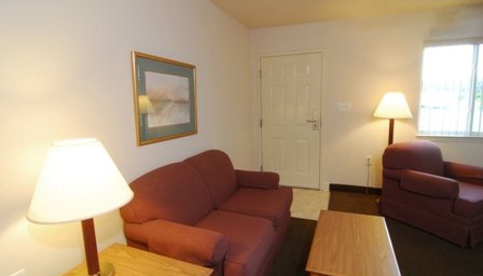 Room - Affordable Suites of America -