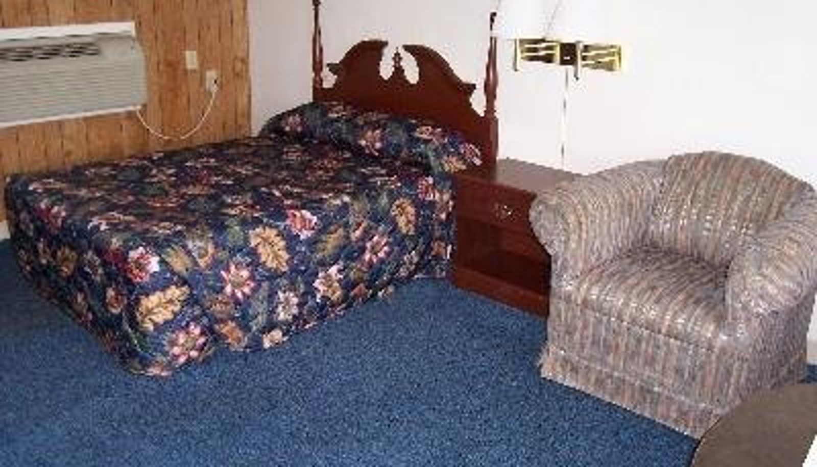 Camera - Four Oaks Lodging And RV Resort