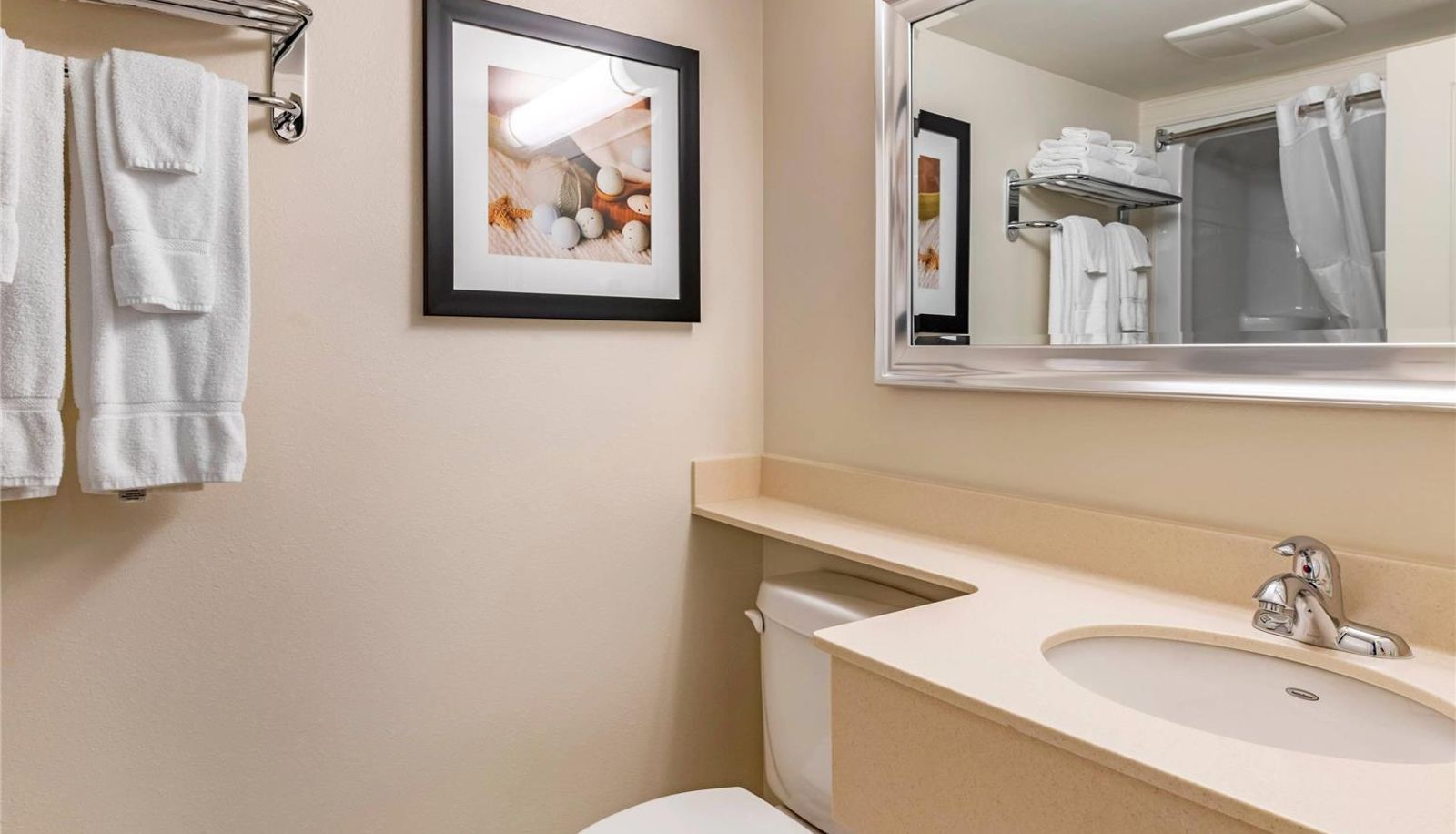 Room - Quality Inn & Suites
