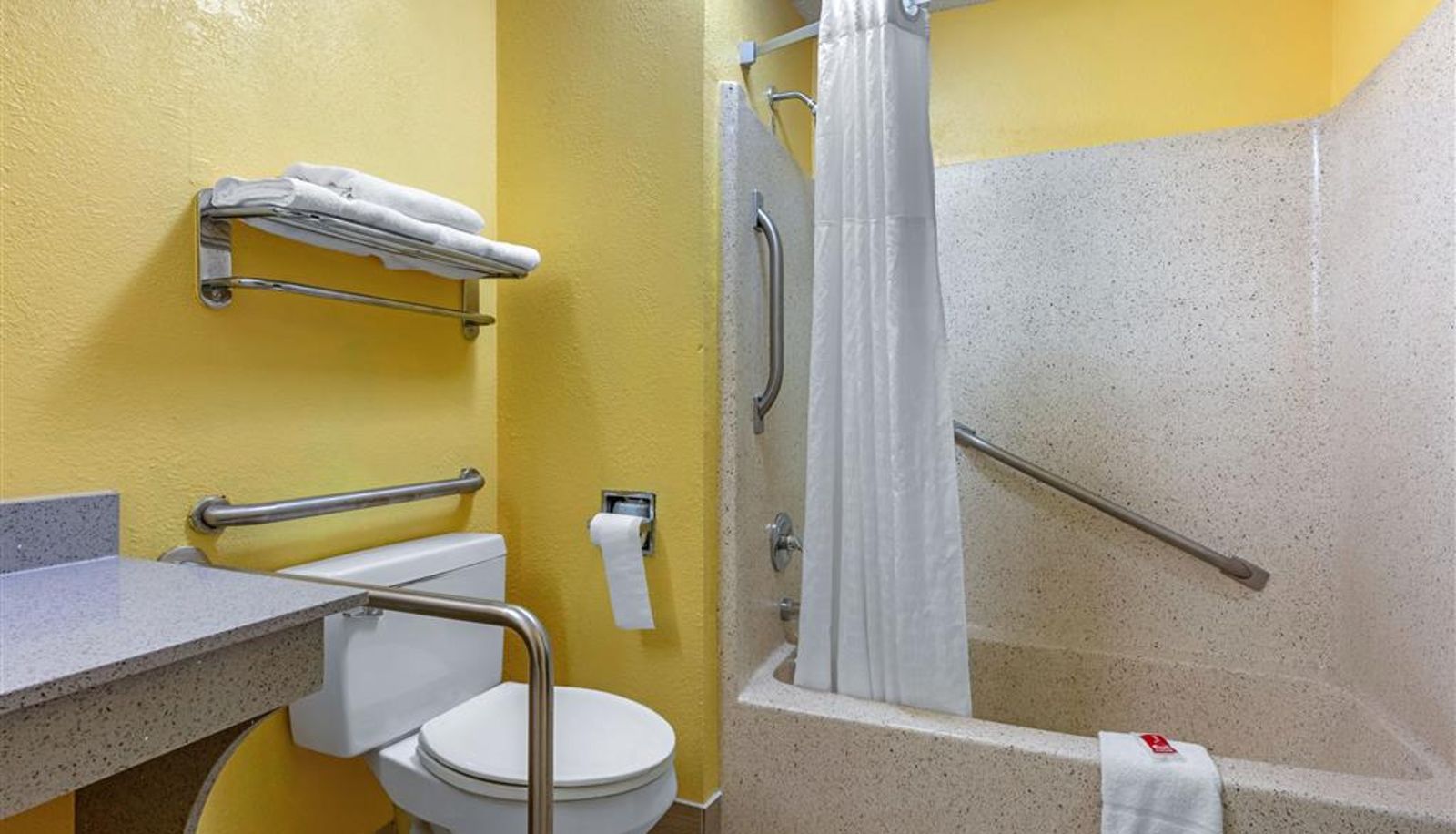 Kamer - Econo Lodge Nashville near Percy Priest Lake