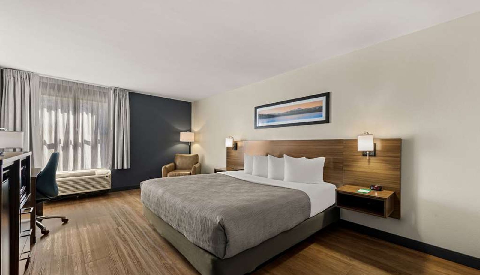 Zimmer - QUALITY INN AND SUITES MATTHEWS