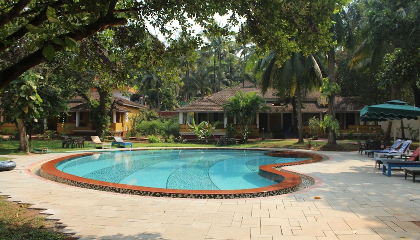 Piscina - Granpa's Inn Hotel Bougainvillea