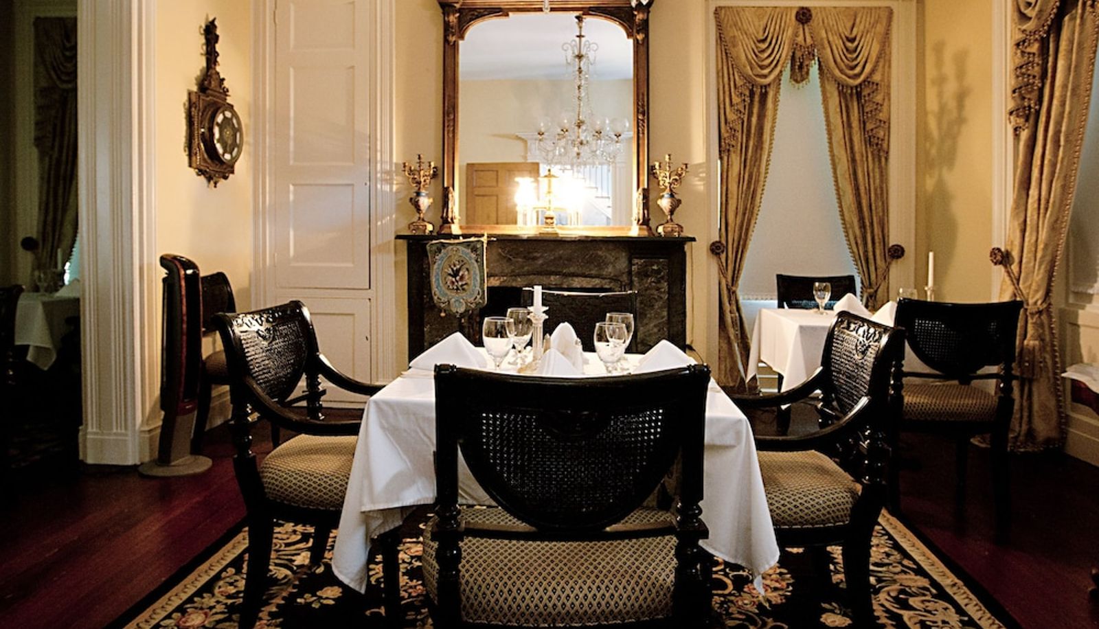 Restaurant - Monmouth Historic Inns and Gardens