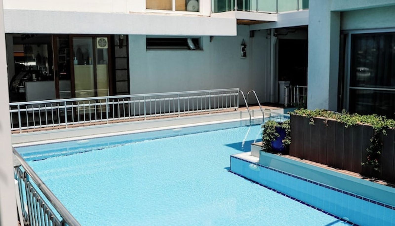 Piscina - Marin-A Hotel