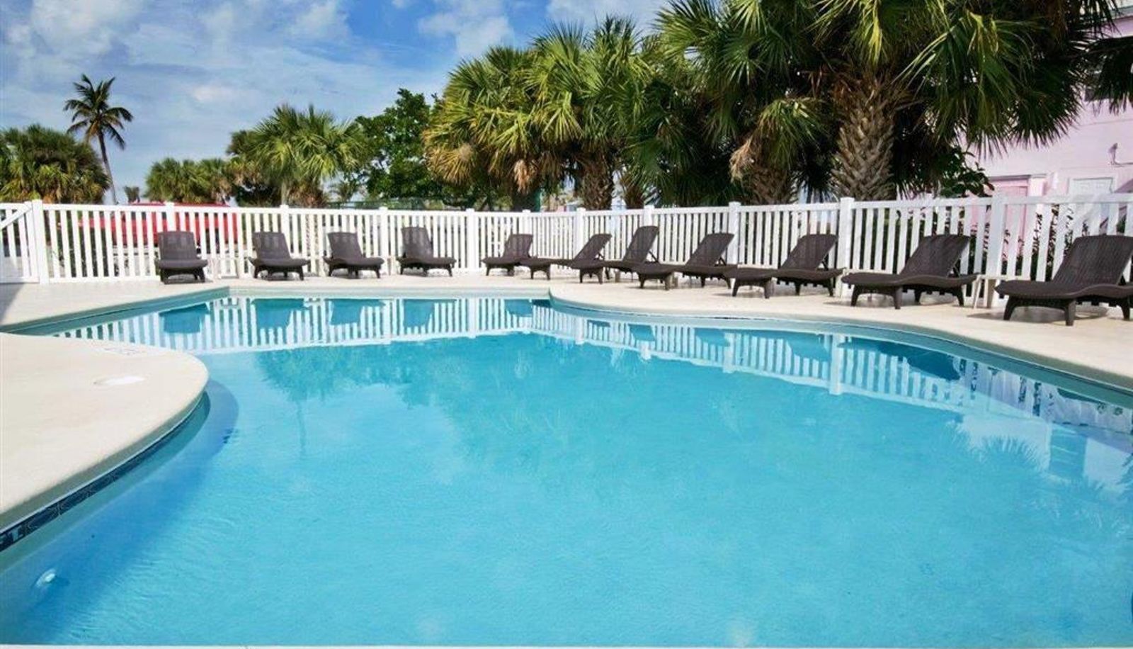 Wellnessbereich - ROYAL INN BEACH HUTCHINSON ISLAND