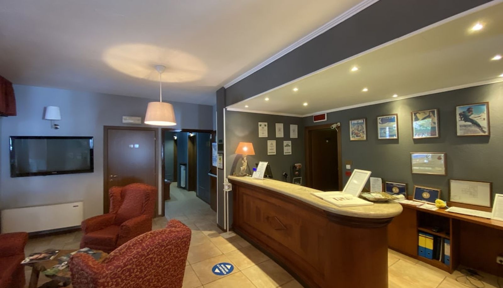 Recepción - Hotel Clari