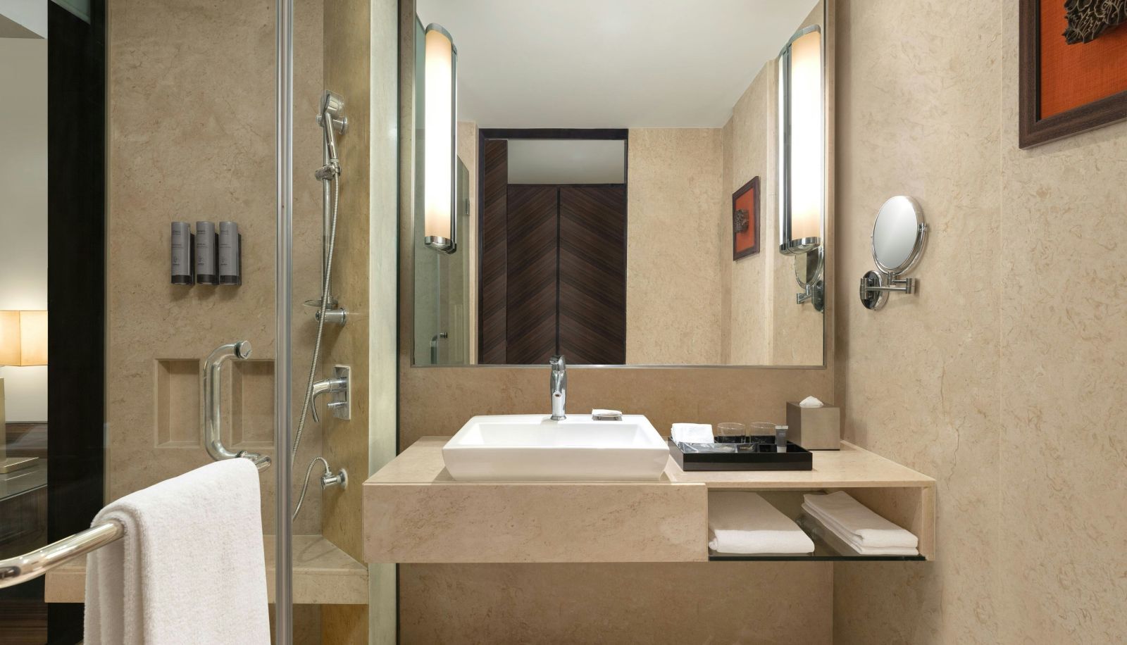 Zimmer - Courtyard by Marriott Mumbai International Airport