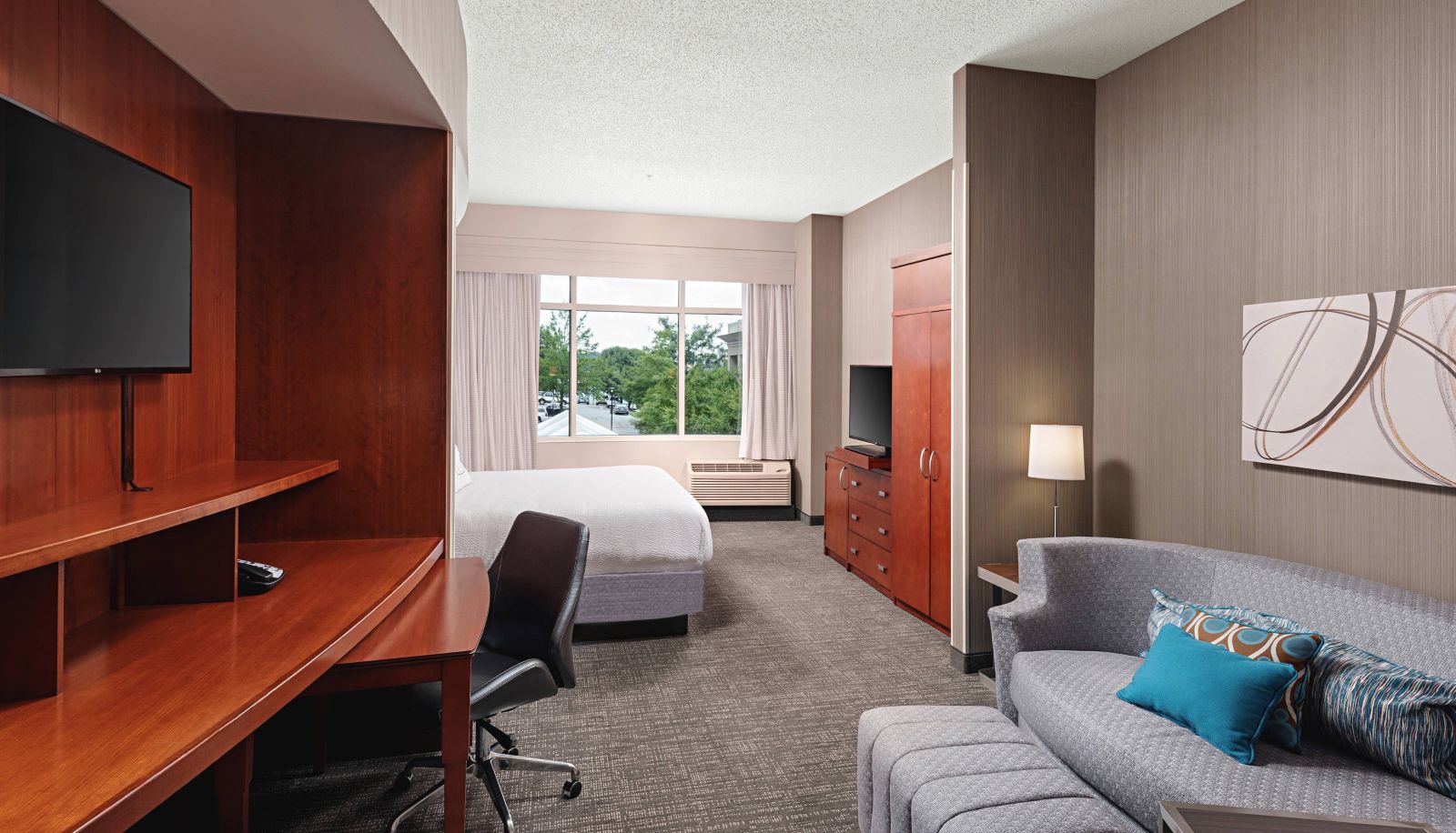 Zimmer - Courtyard by Marriott Greenville Downtown