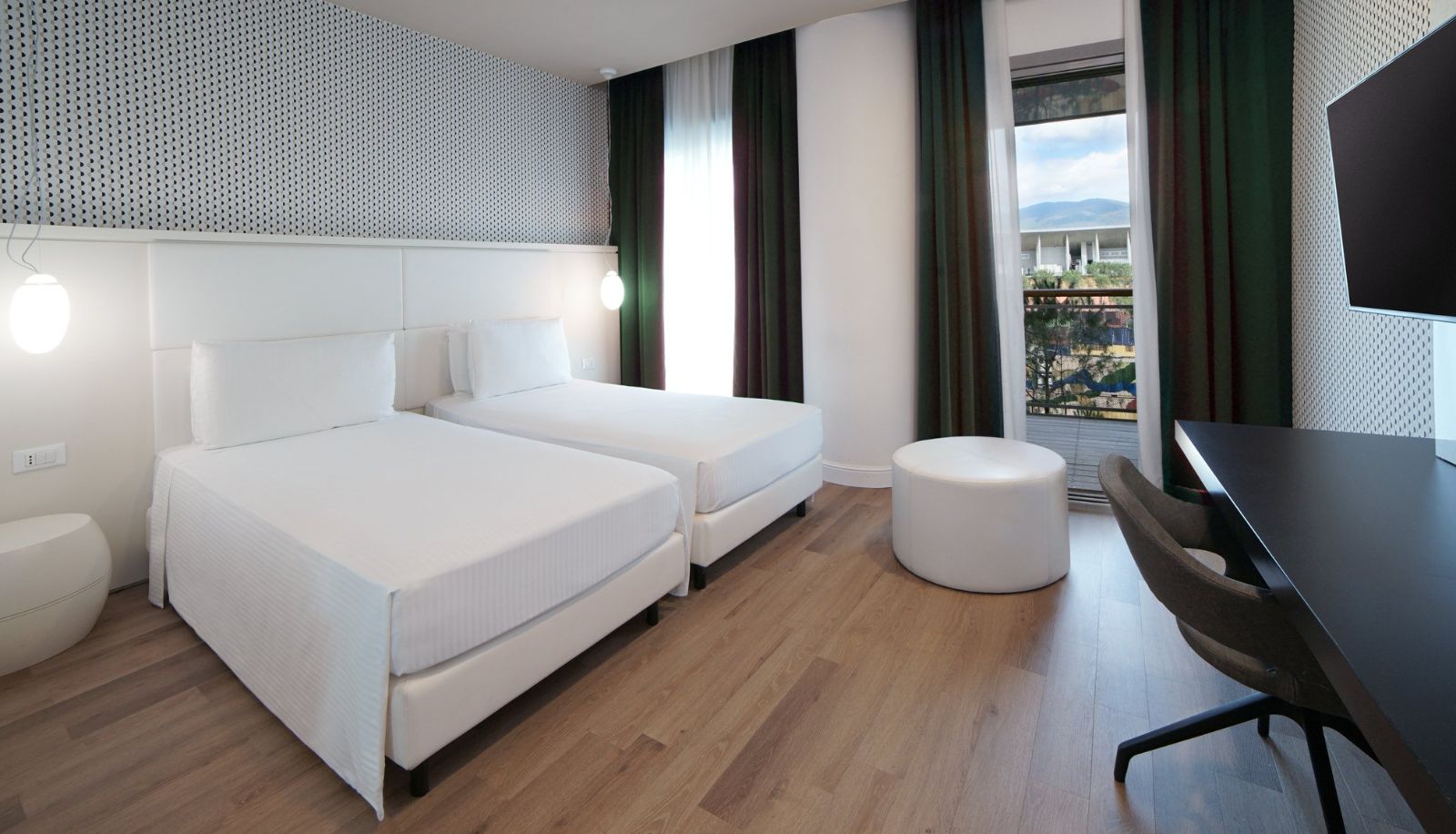 Camera - voco NOLA - NAPLES VULCANO BUONO by IHG