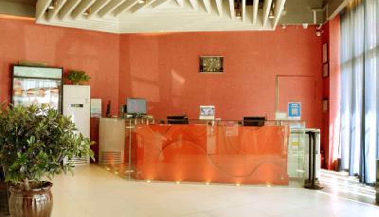 Lobby - Jinjiang Star (Taiyuan Dananmen Subway Station Yingze Park Hotel) Ying Ze Park