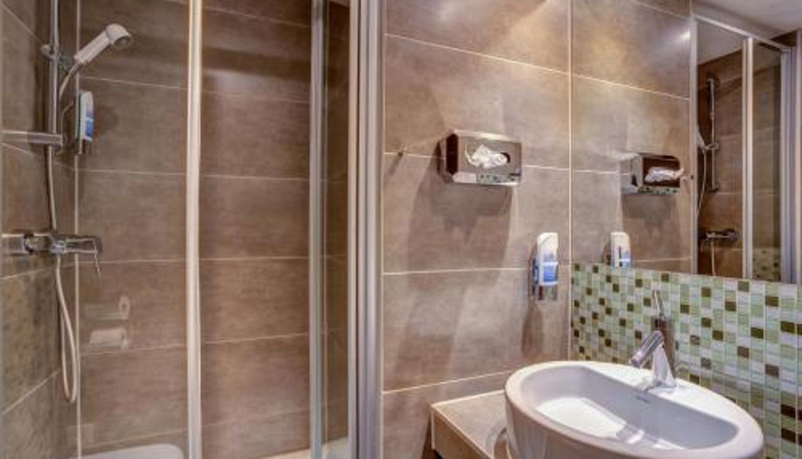 Kamer - MEININGER Hotel Berlin Mitte Humboldthaus