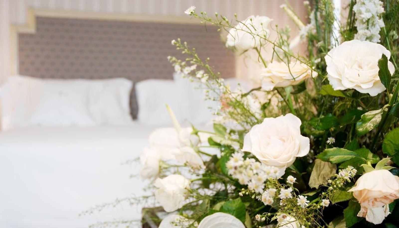 Info - GRAN HOTEL LA PERLA