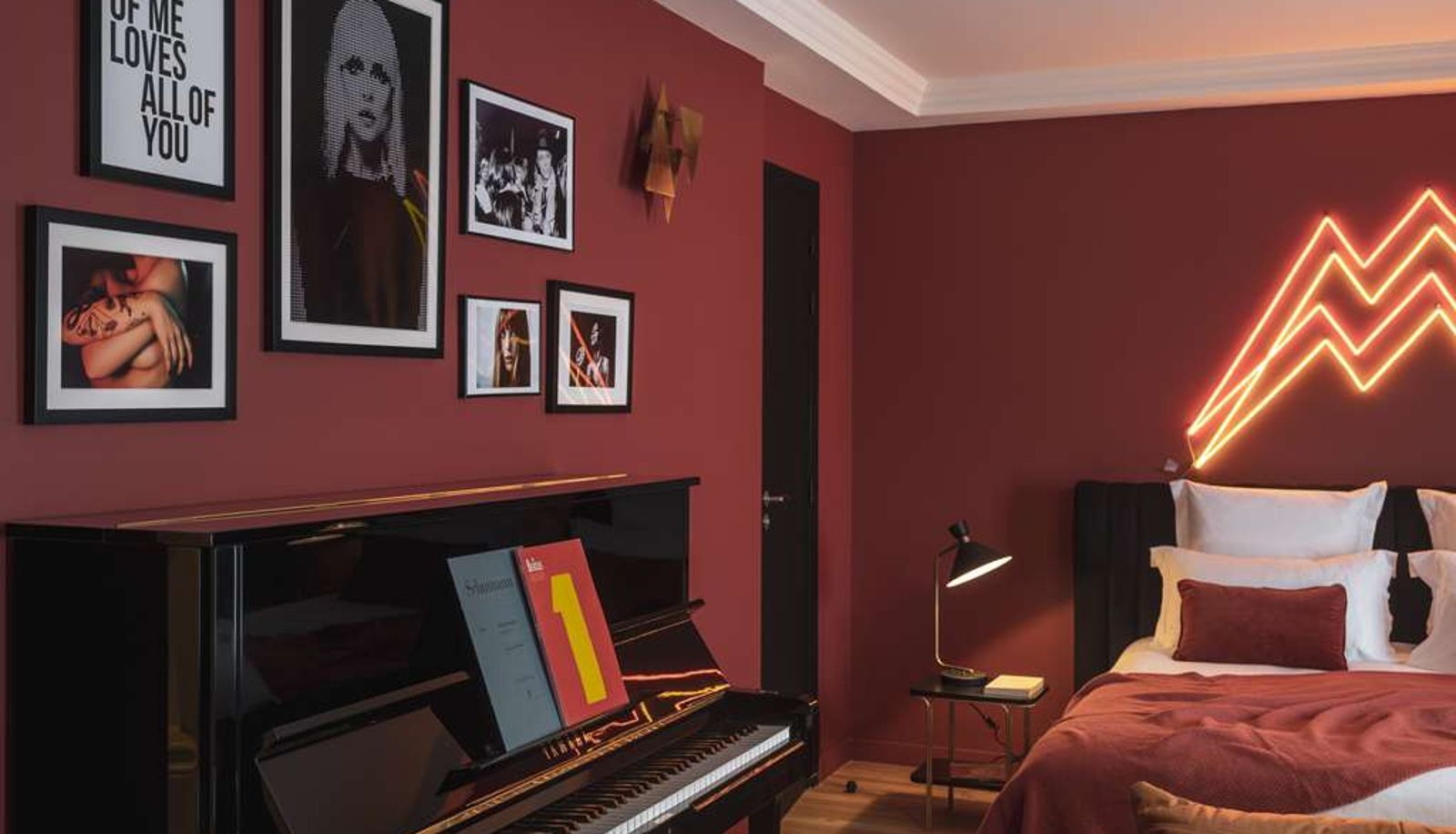 Room - Seven Hotel Paris