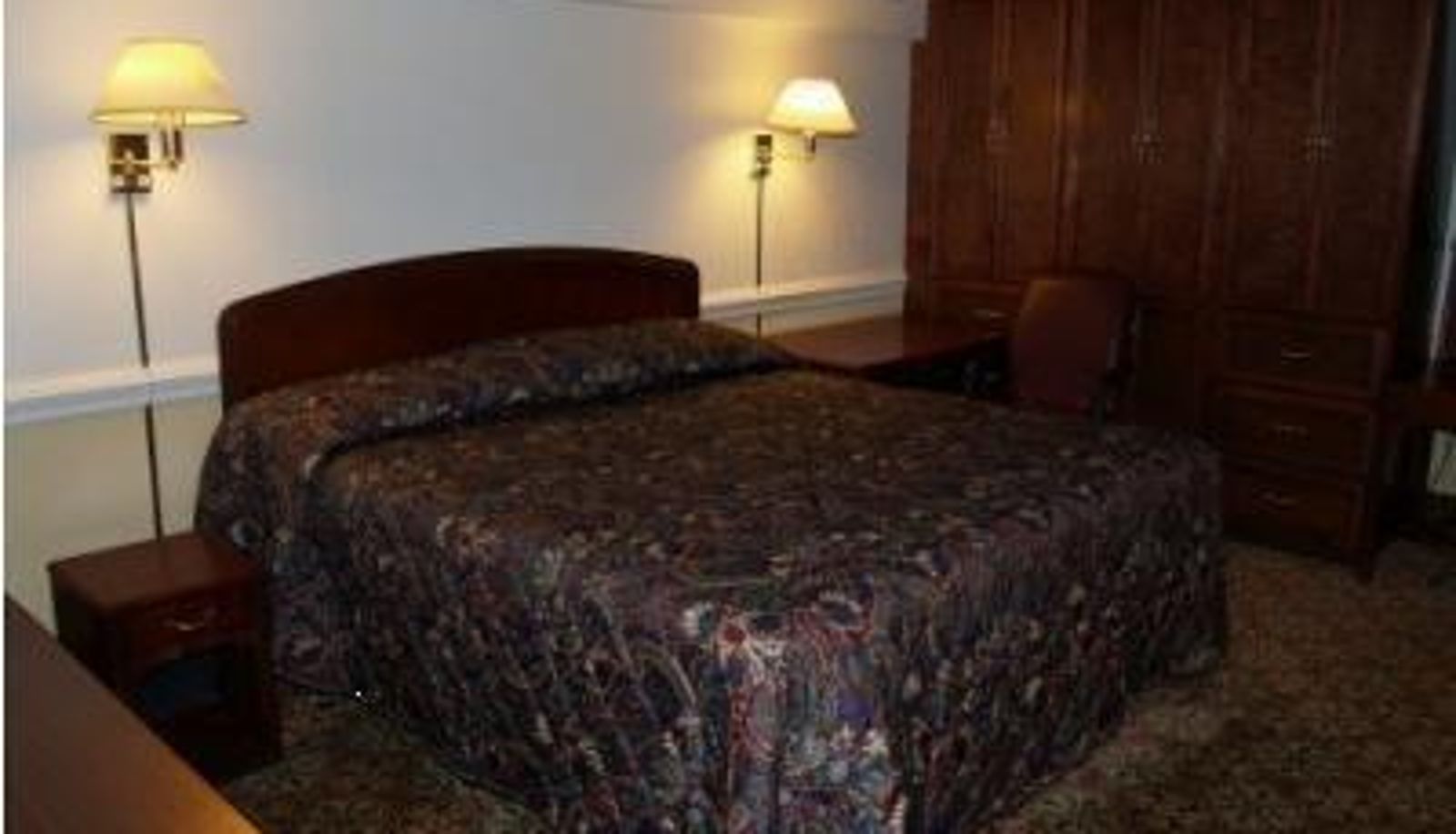 Room - Budget Inn Cedar Bluff VA