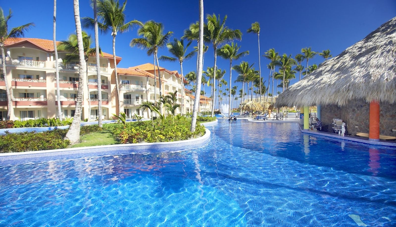 Pool - Majestic Elegance Punta Cana - All Inclusive