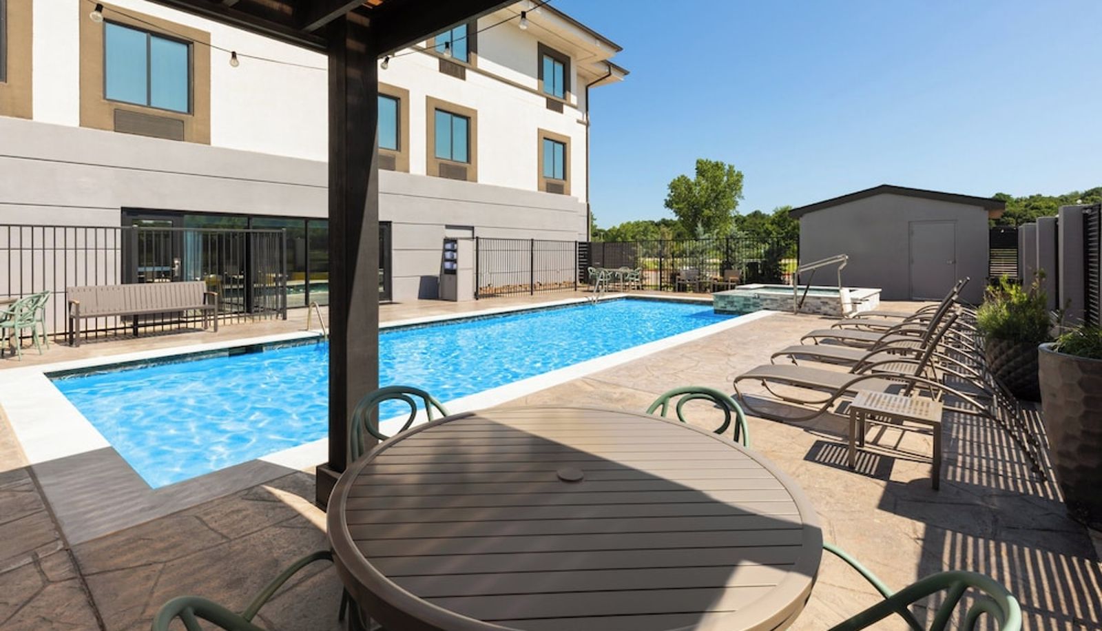 Basen - Garner Hotel NORMAN - UNIVERSITY AREA by IHG