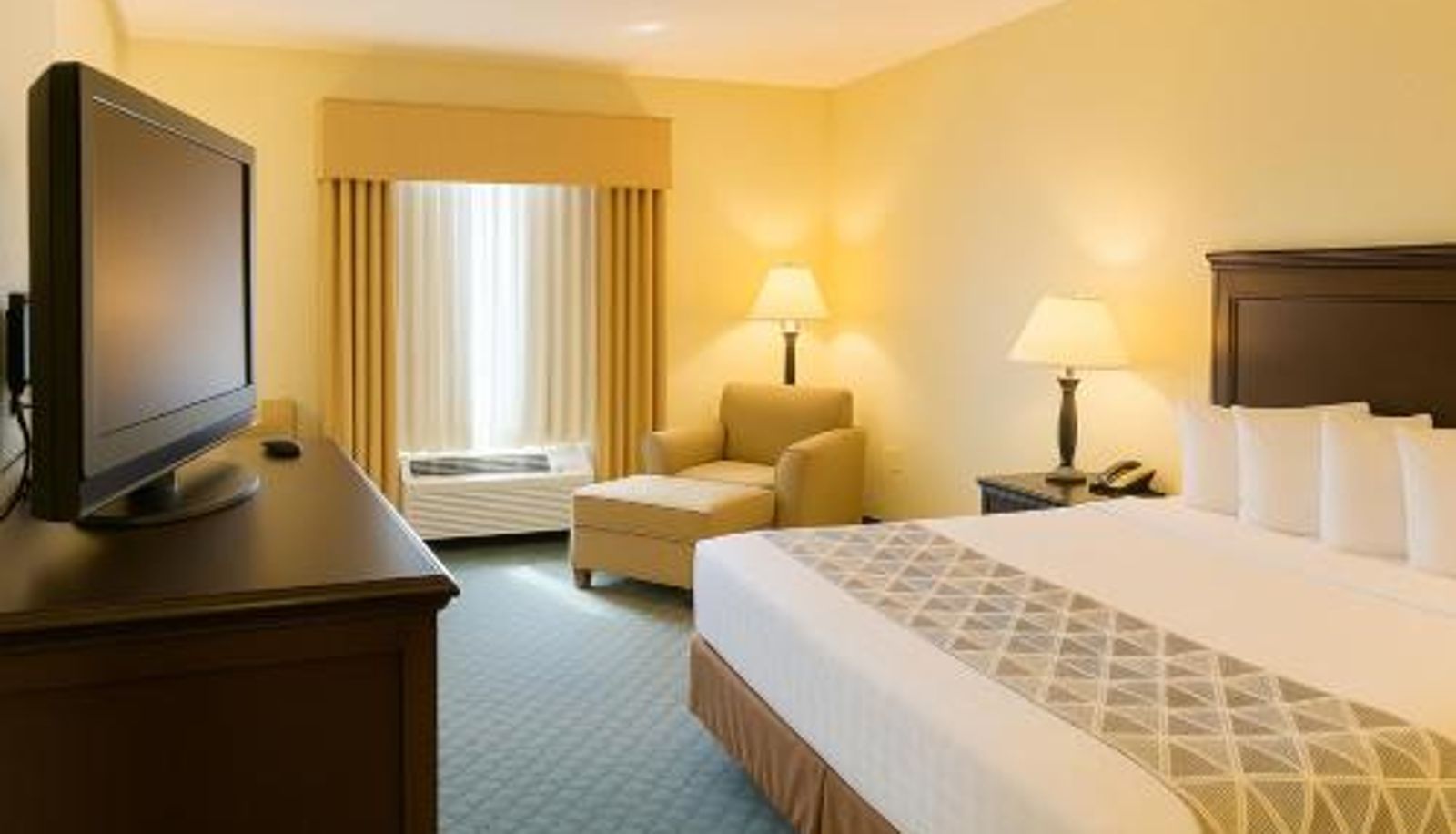 Dreibettzimmer - Ambassador Inn & Suites Tuscaloosa University I-20