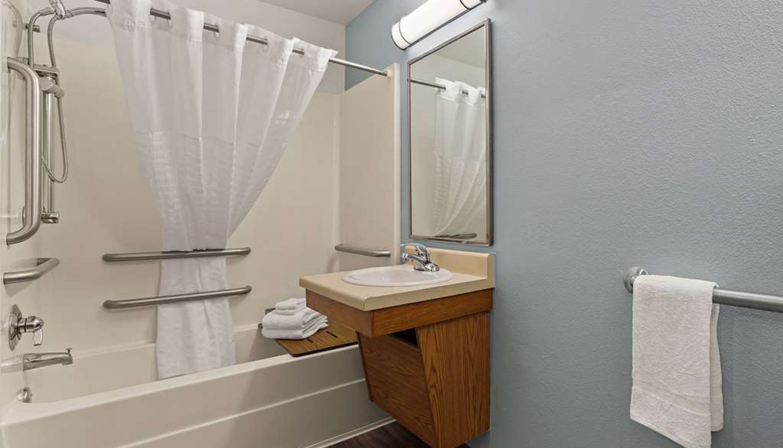 Zimmer - WoodSpring Suites Macon North I-75