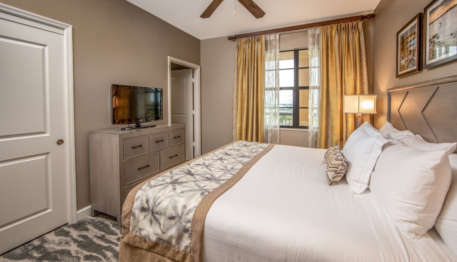 Room - Holiday Inn Club Vacations SUNSET COVE RESORT by IHG