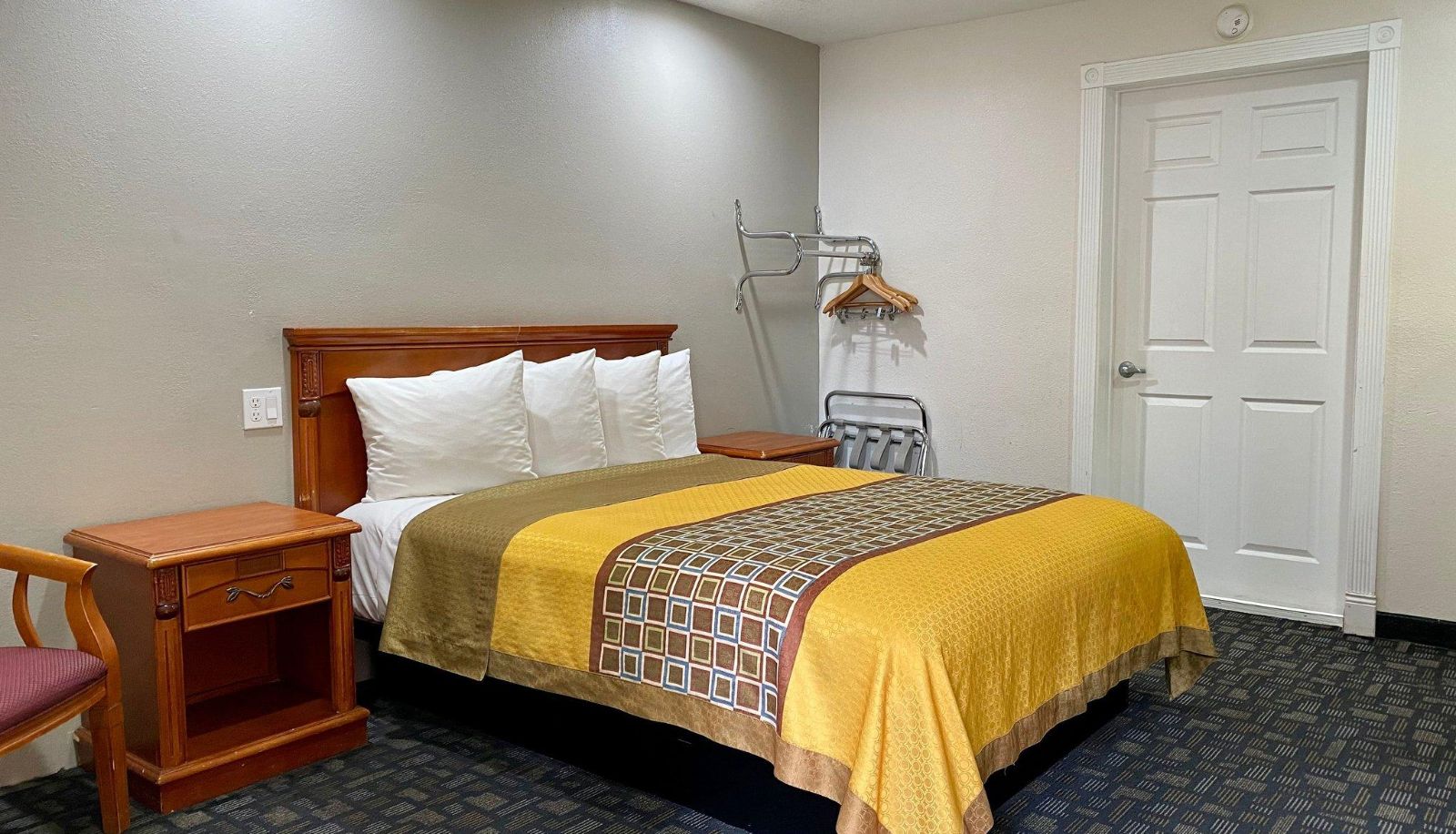 Camera - Geary Parkway Motel