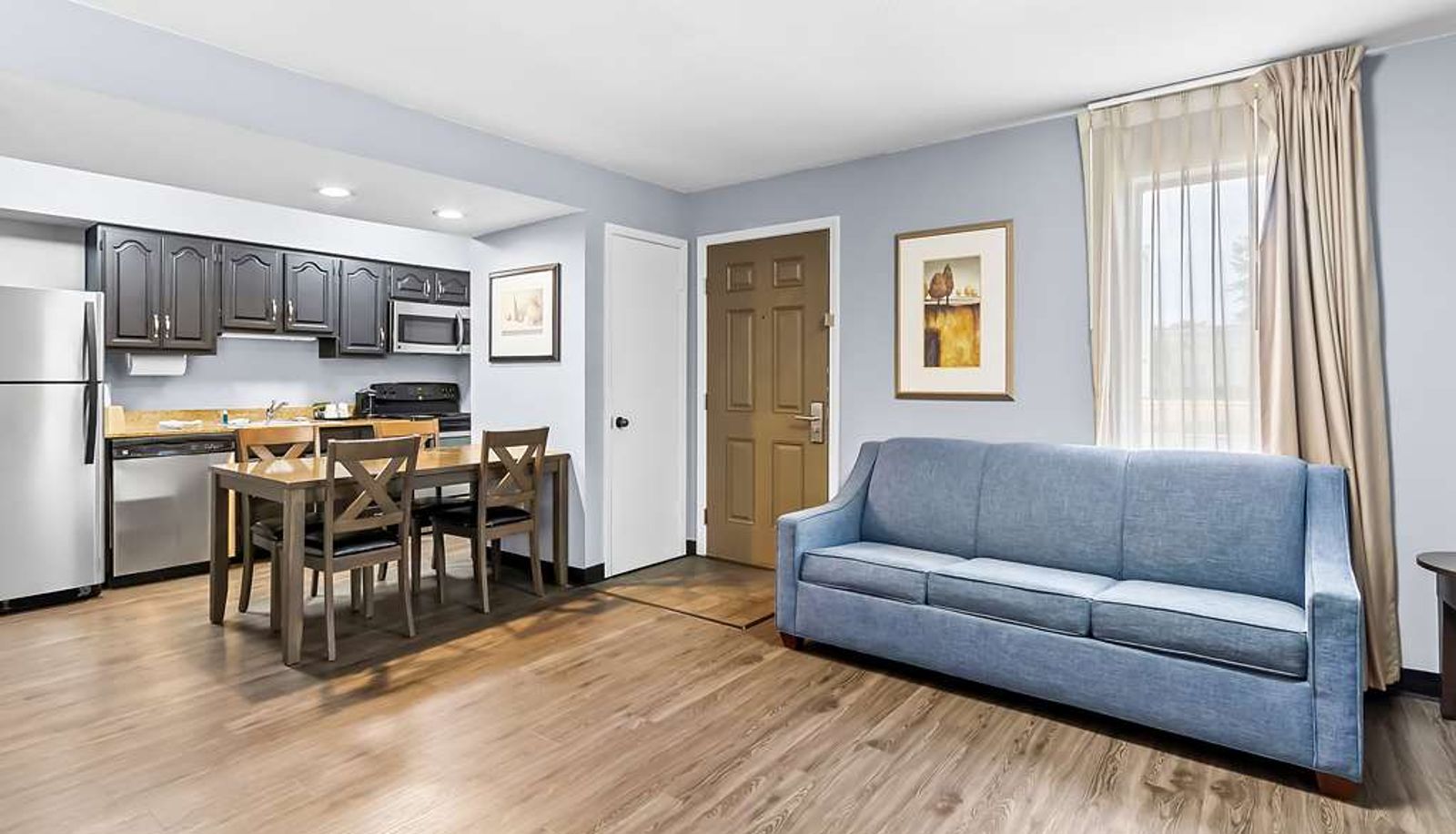 Camera - SureStay Studio by Best Western Pensacola