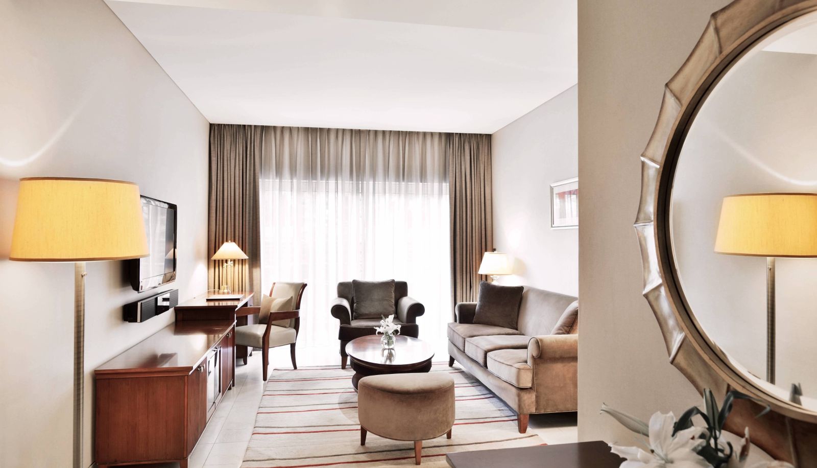 Zimmer - Marriott Suites Pune