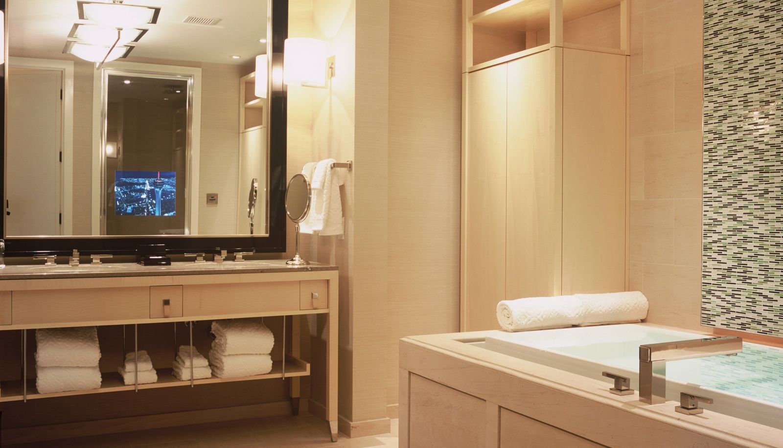 Zimmer - SKYLOFTS at MGM Grand