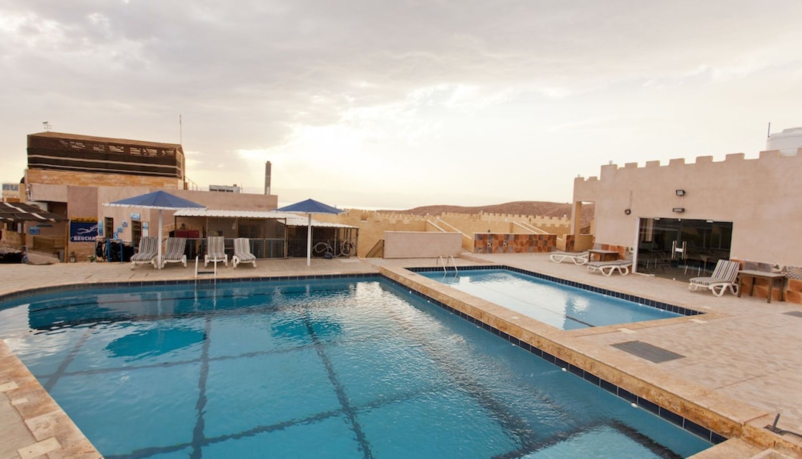 Pool - Arab Divers