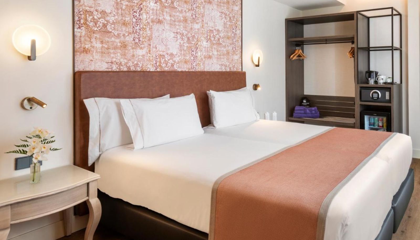 Info - EUROSTARS SEVILLA BOUTIQUE