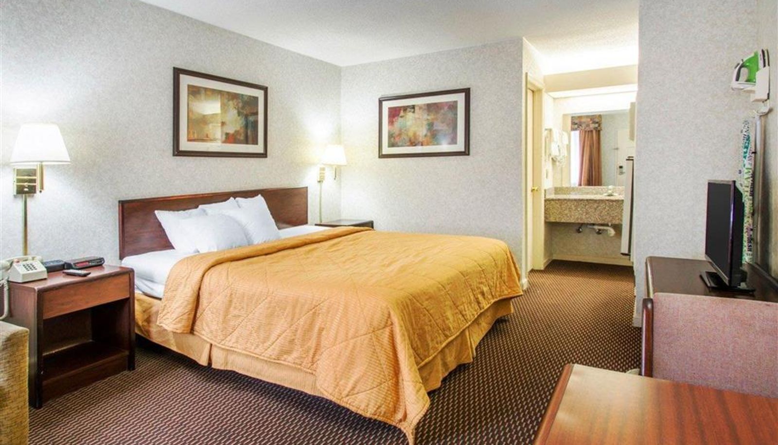 Zimmer - Econo Lodge Troy