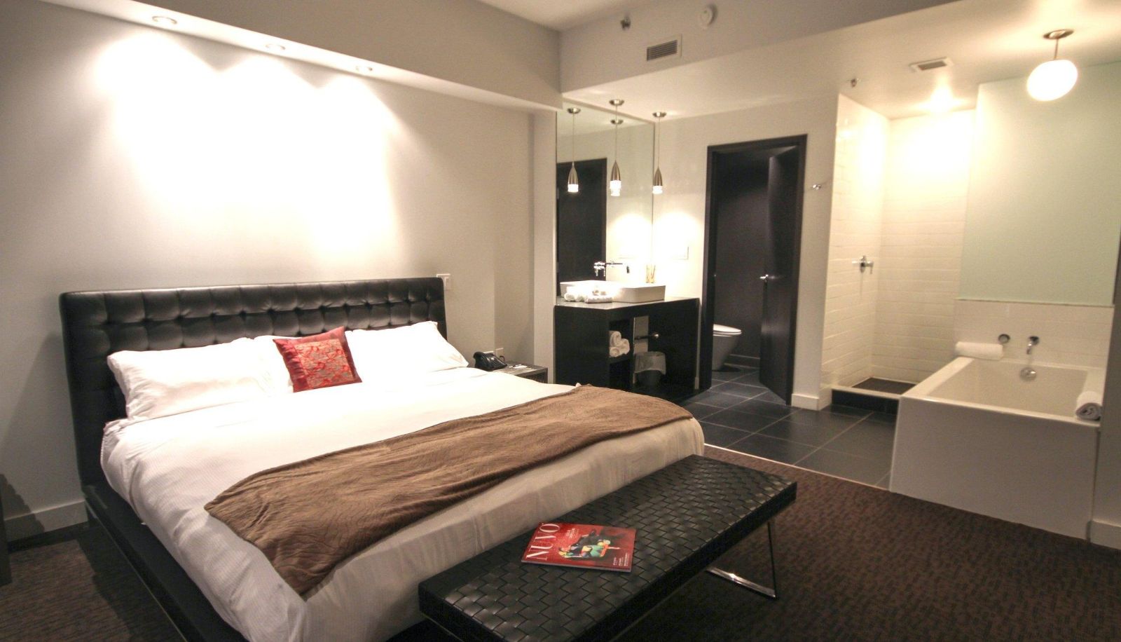 Room - HOTEL METRO