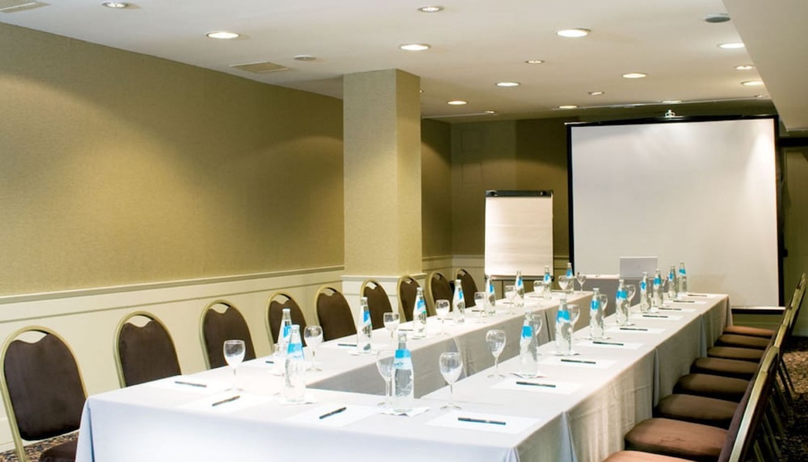 Meeting room - Lafayette Hotel