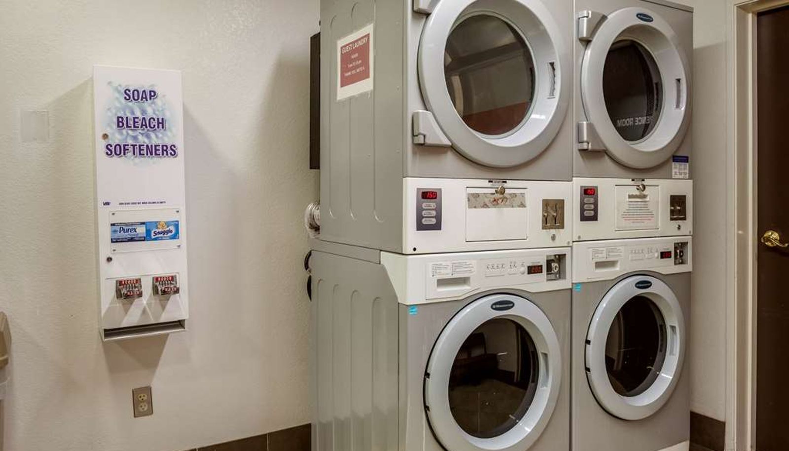 Interior view - MOTEL 6 DIXON CA