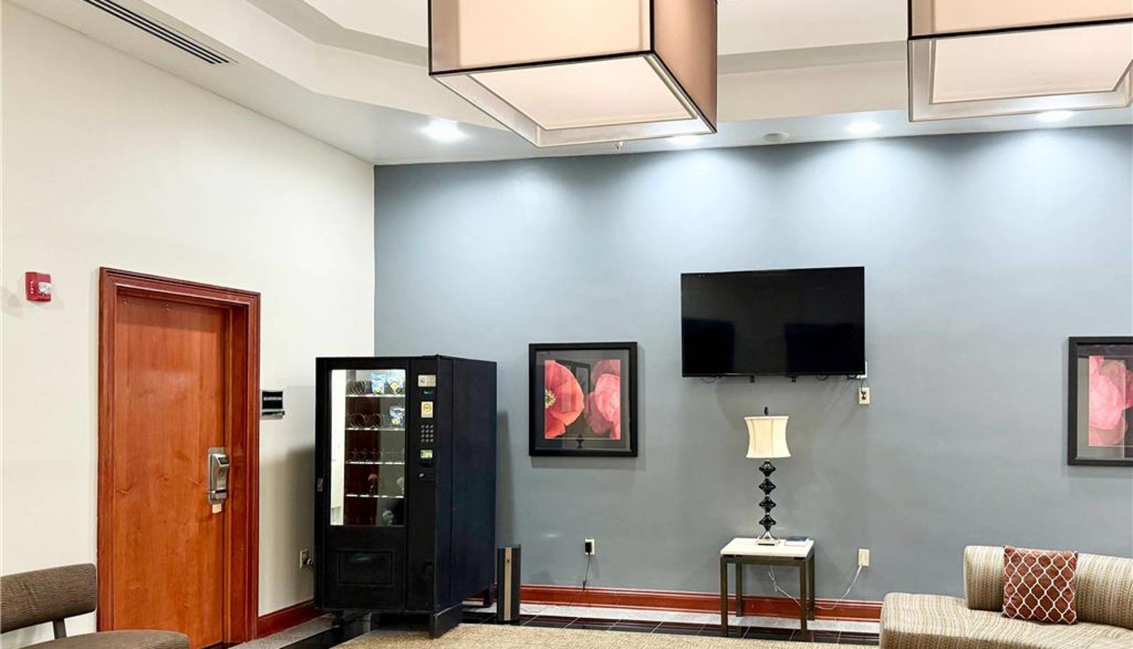Lobby - Quality Inn & Suites Greenville I-65