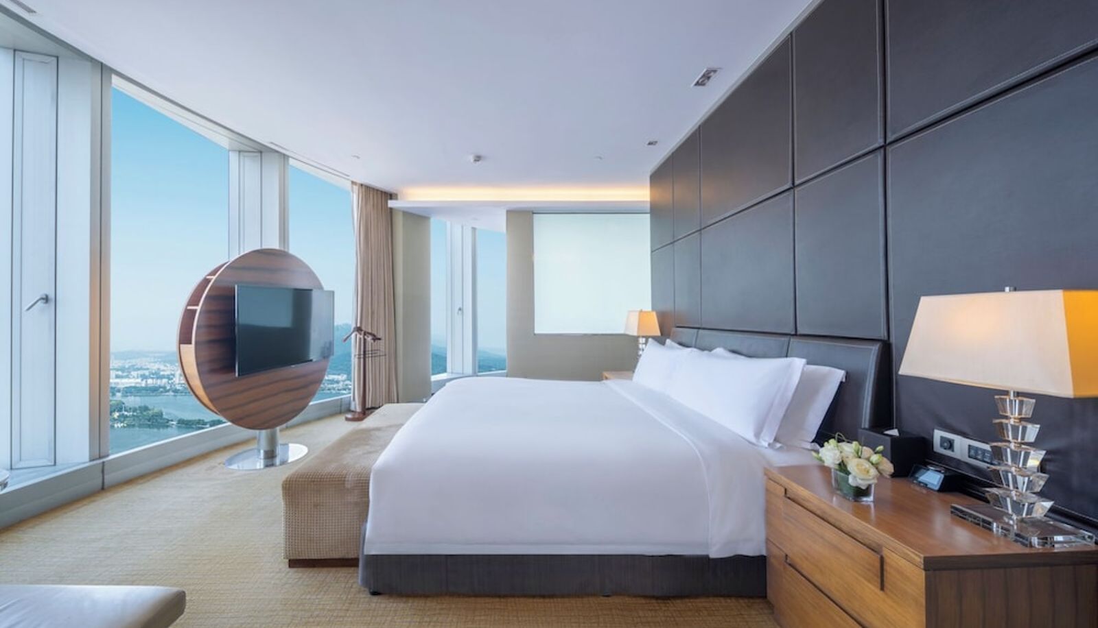 Suite - InterContinental Hotels NANJING by IHG