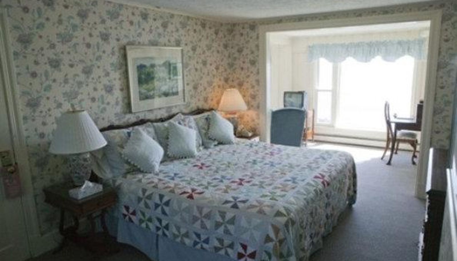 Camera - The Quarterdeck Inn by the Sea