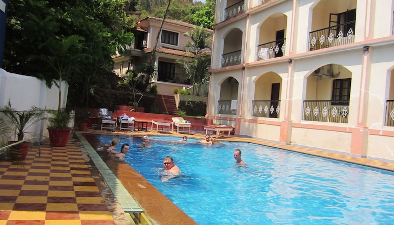 Piscina - Riverside Regency Resort