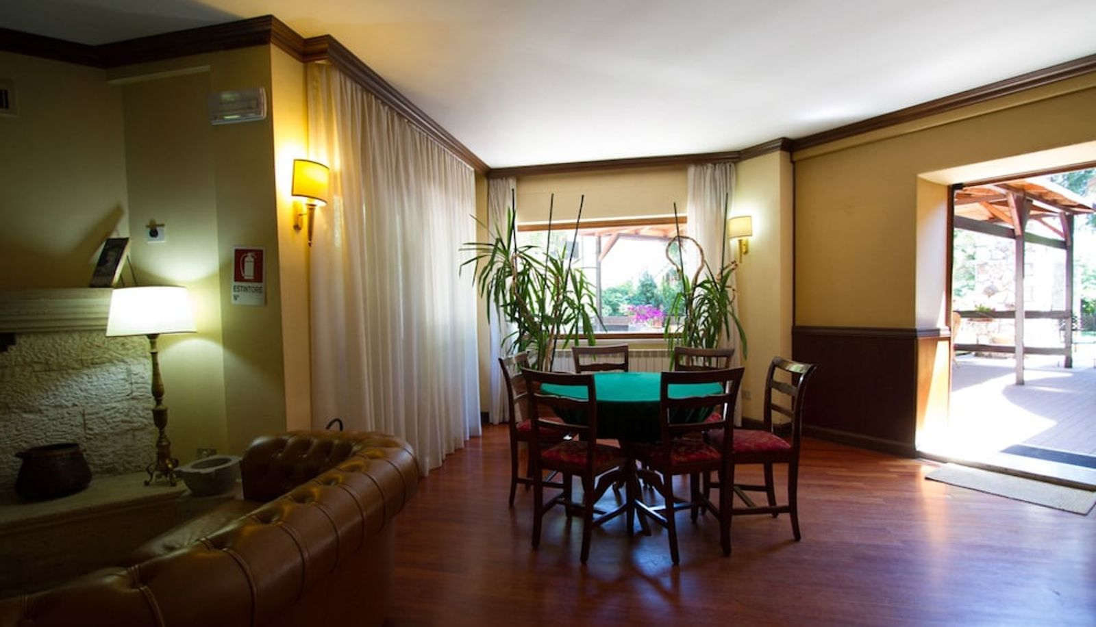 Hall - Hotel Corona Pescasseroli