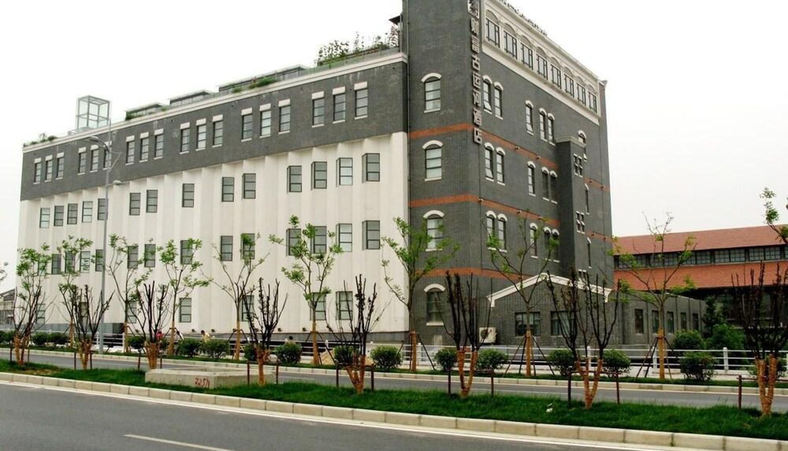 Zewnętrzna część hotelu - Wuxi Caifu Fortune Grand Canal Hotel