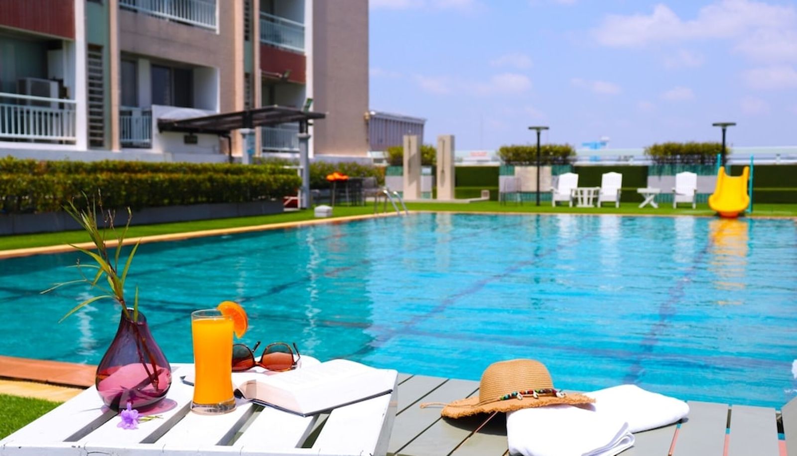 Pool - Evergreen Place Siam by UHG