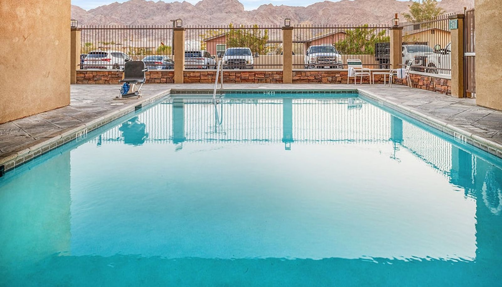 Piscina - Holiday Inn Express & Suites TWENTYNINE PALMS- JOSHUA TREE by IHG