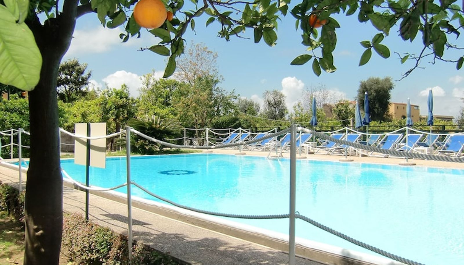 Piscina - Hotel Girasole