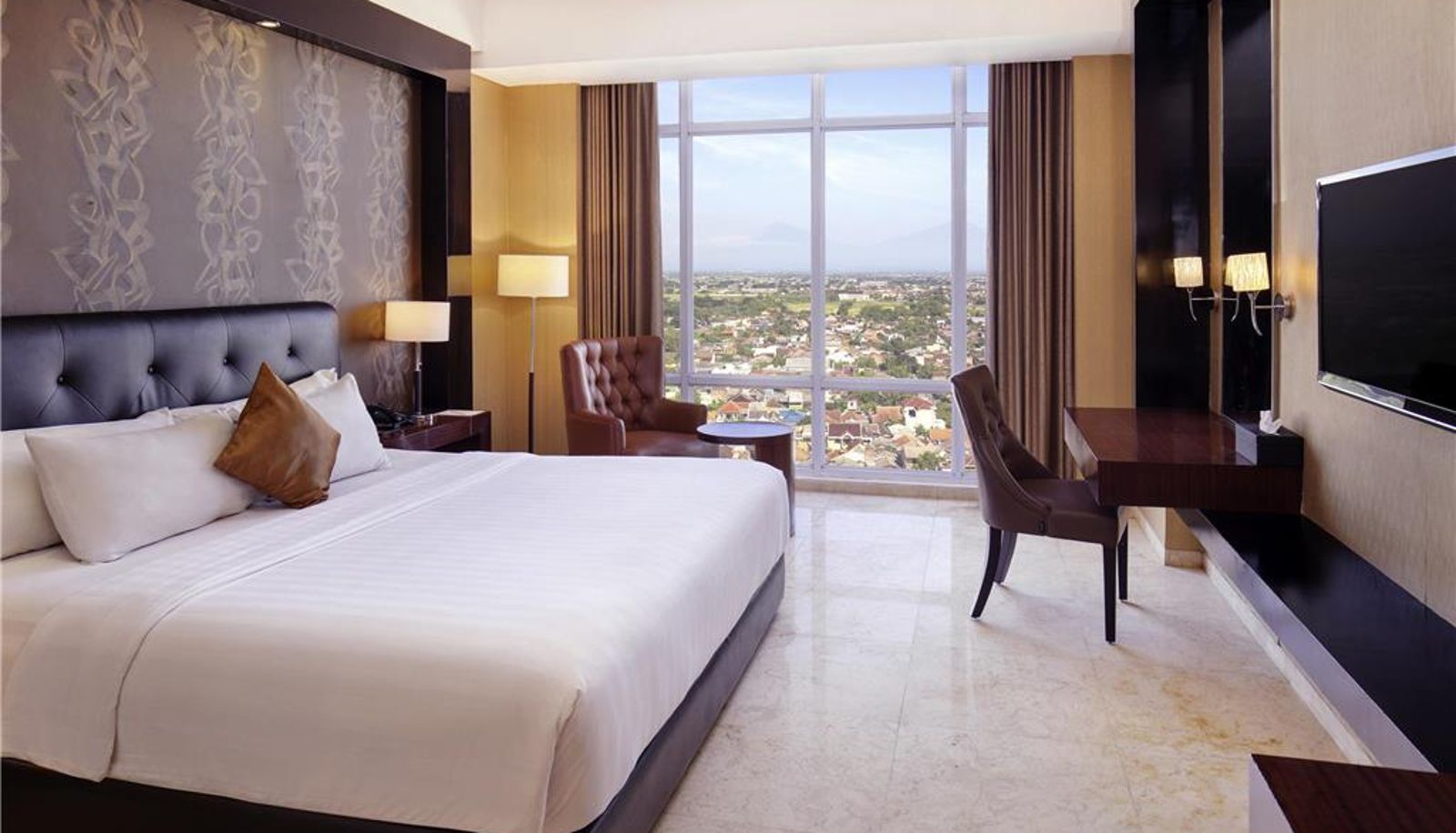 Camera - Grand Mercure Solo Baru