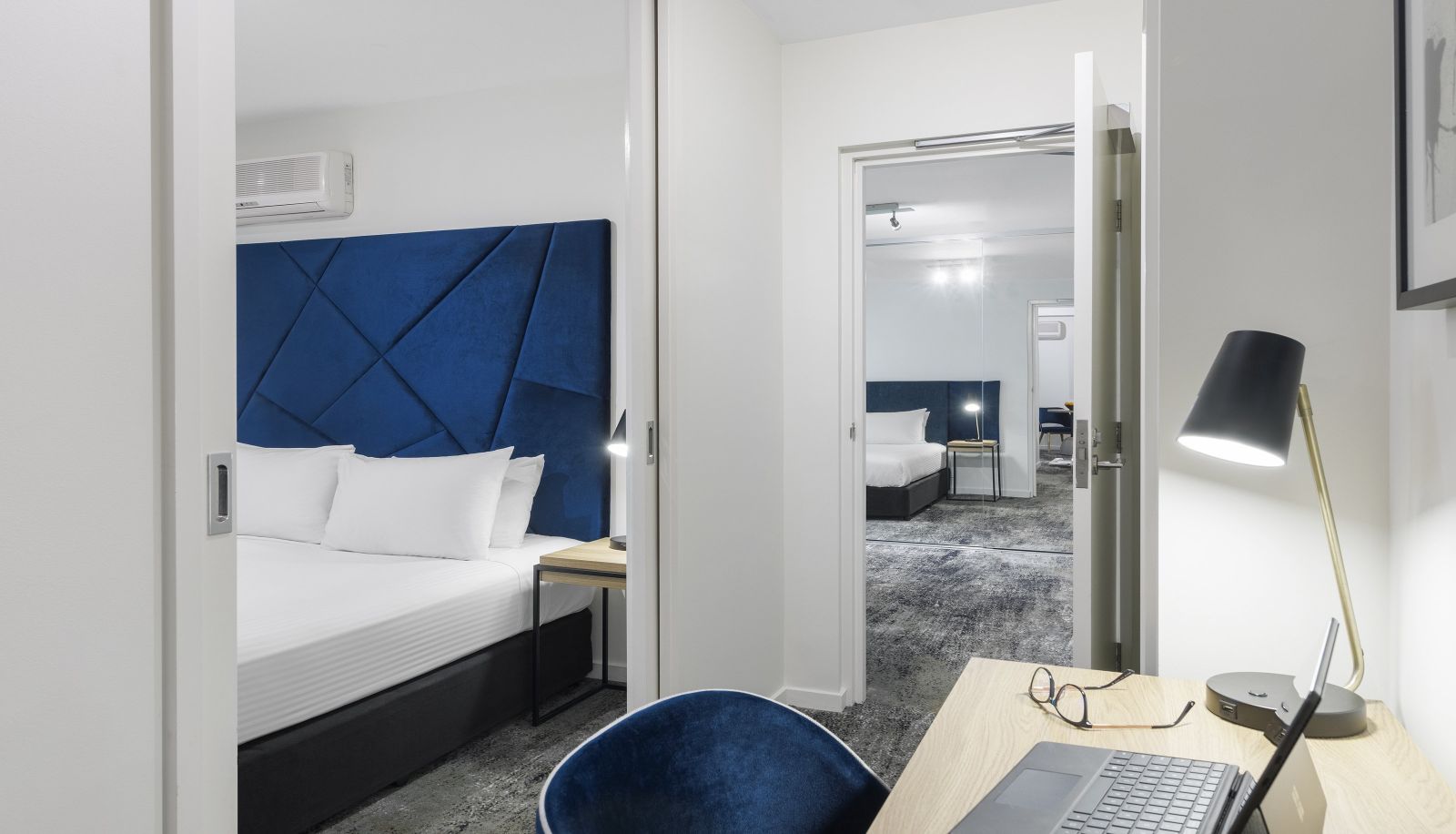 Room - Brady Apartment Hotel Flinders Street